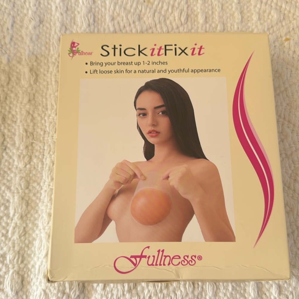 NWT Fullness Enhancing Adhesive Silicone Lift It's Stick-On Bra Cups Size D Nude